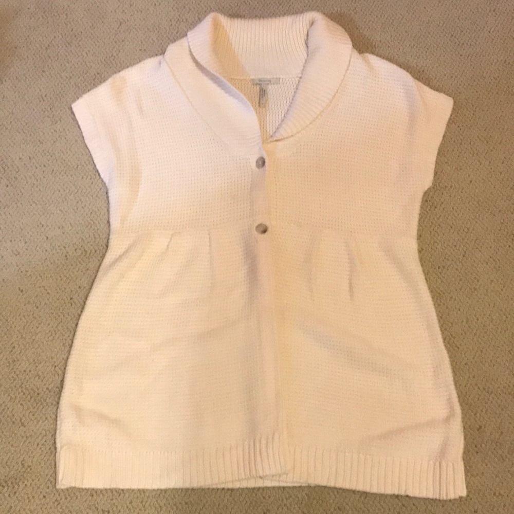 Old Navy cream maternity cardigan sweater